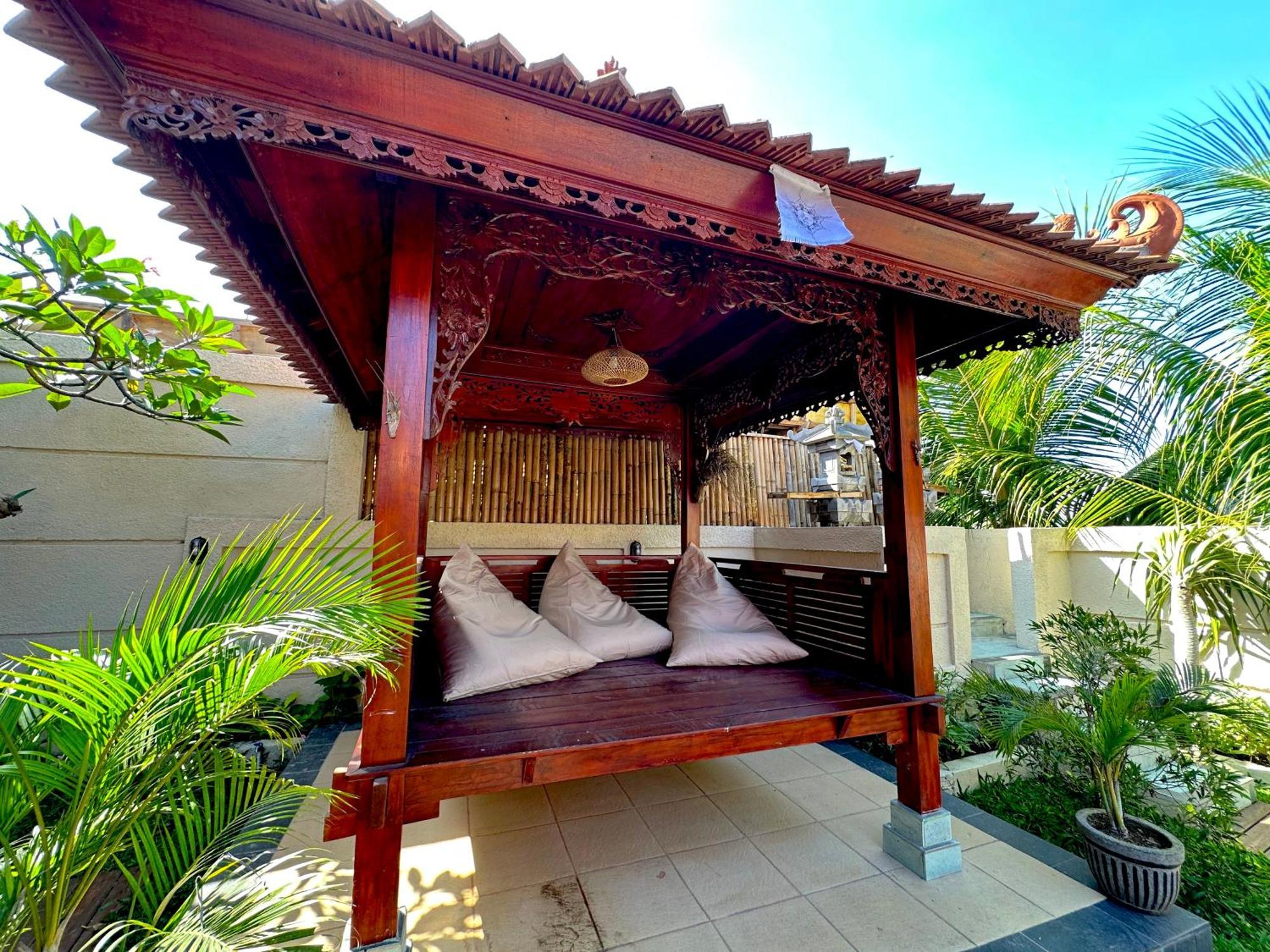 Puri Melati Uluwatu Exterior foto